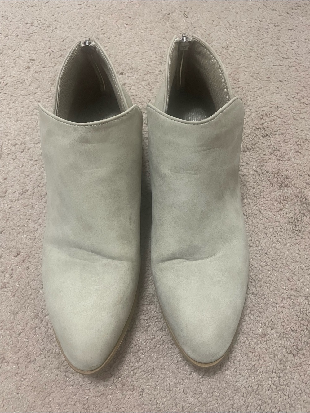 Classic Women's Pointed Ankle Boot in Light Tan